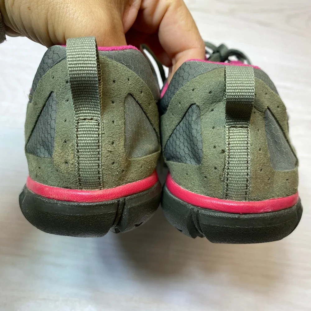 Keen Womens 9 CNX Hiking Shoes Trail Sneakers Green Pink Mesh Suede 1010192